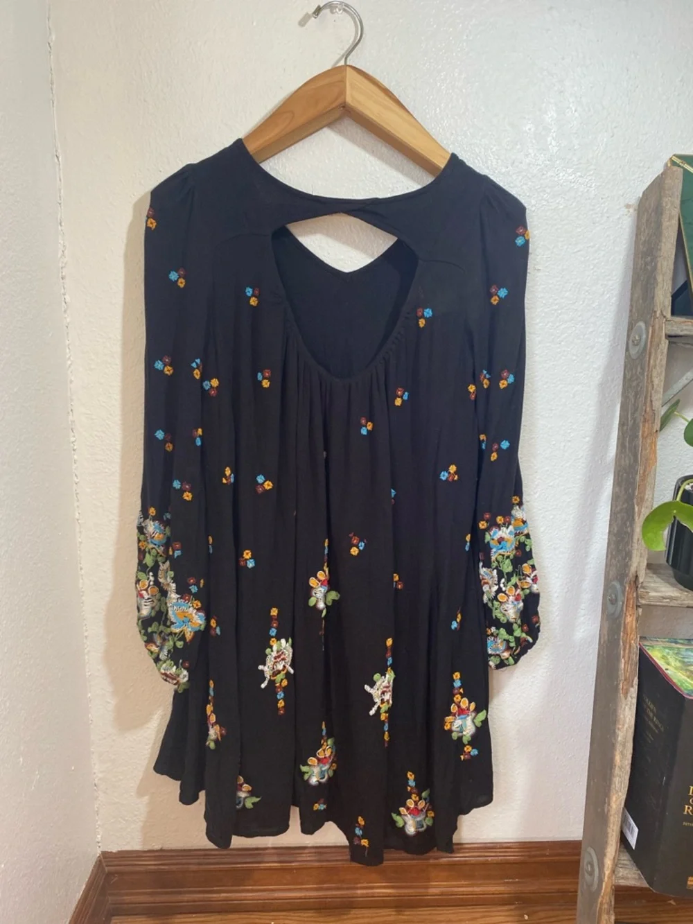 Free People Oxford Festival Fairy Keyhole Floral Embroidered Swing Dress Size XS - Picture 4 of 10
